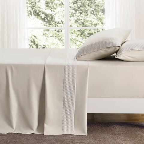 Bamboo 4 Piece 1800 Thread Count luxurious Ultra-soft Waffle Hem Sheet Set