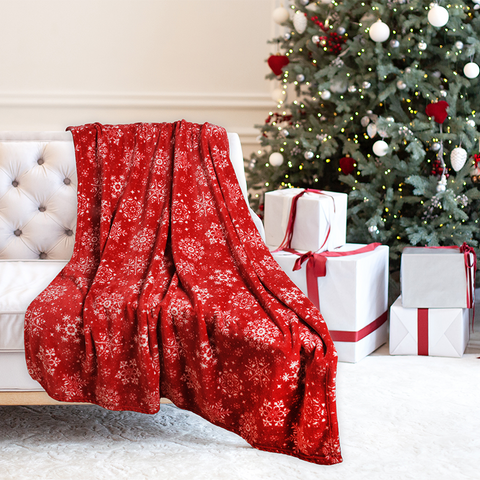 Holiday Print Plush Flannel Throw Blanket