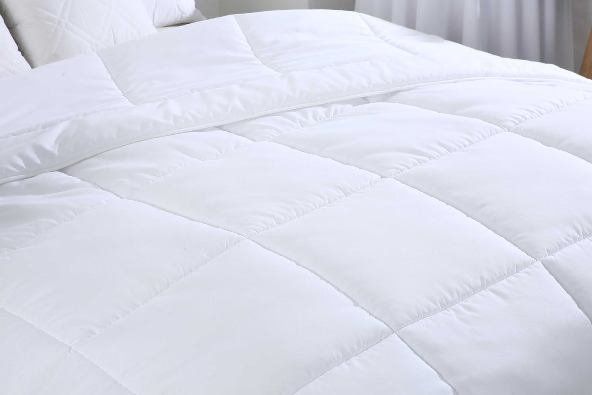 Bibb Home Goose Down Alternative Comforter