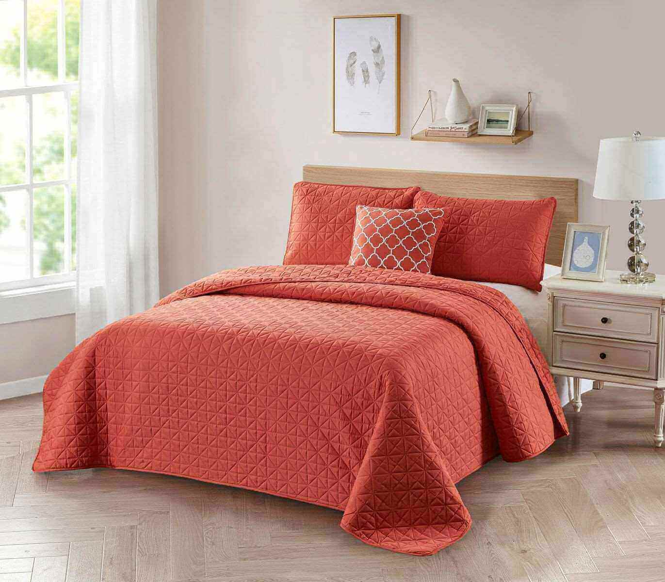 Bibb Home 4 Piece Solid Quilt Set with Cushion in coral