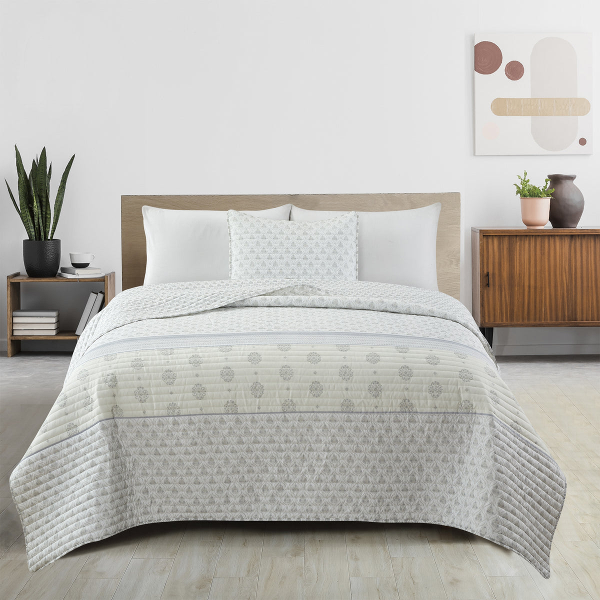 Patina Vie Maison Vintage Floral Printed Quilt Set with Shams