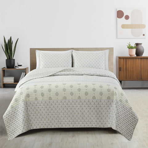 Patina Vie Maison Vintage Floral Printed Quilt Set with Shams