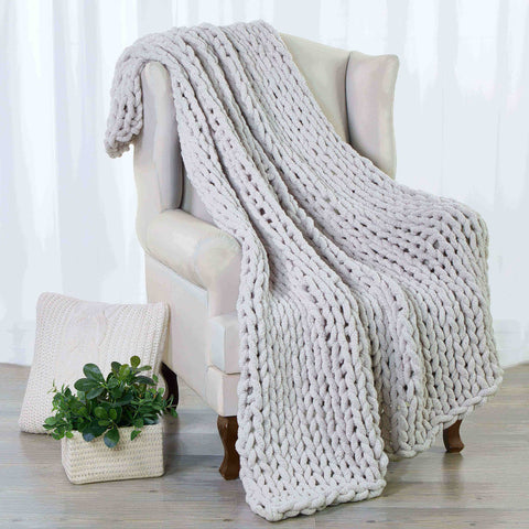 Kathy Ireland Chunky Knit Chenille Throw Blanket in Grey Color
