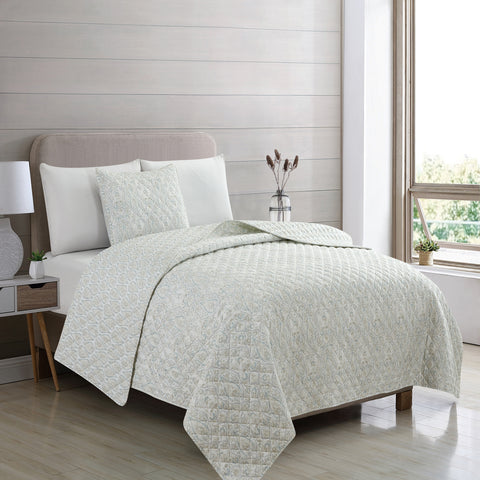 Patina Vie Maison Vintage Floral Printed Quilt Set with Shams