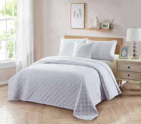 Bibb Home 4 Piece Solid Quilt Set with Cushion in white