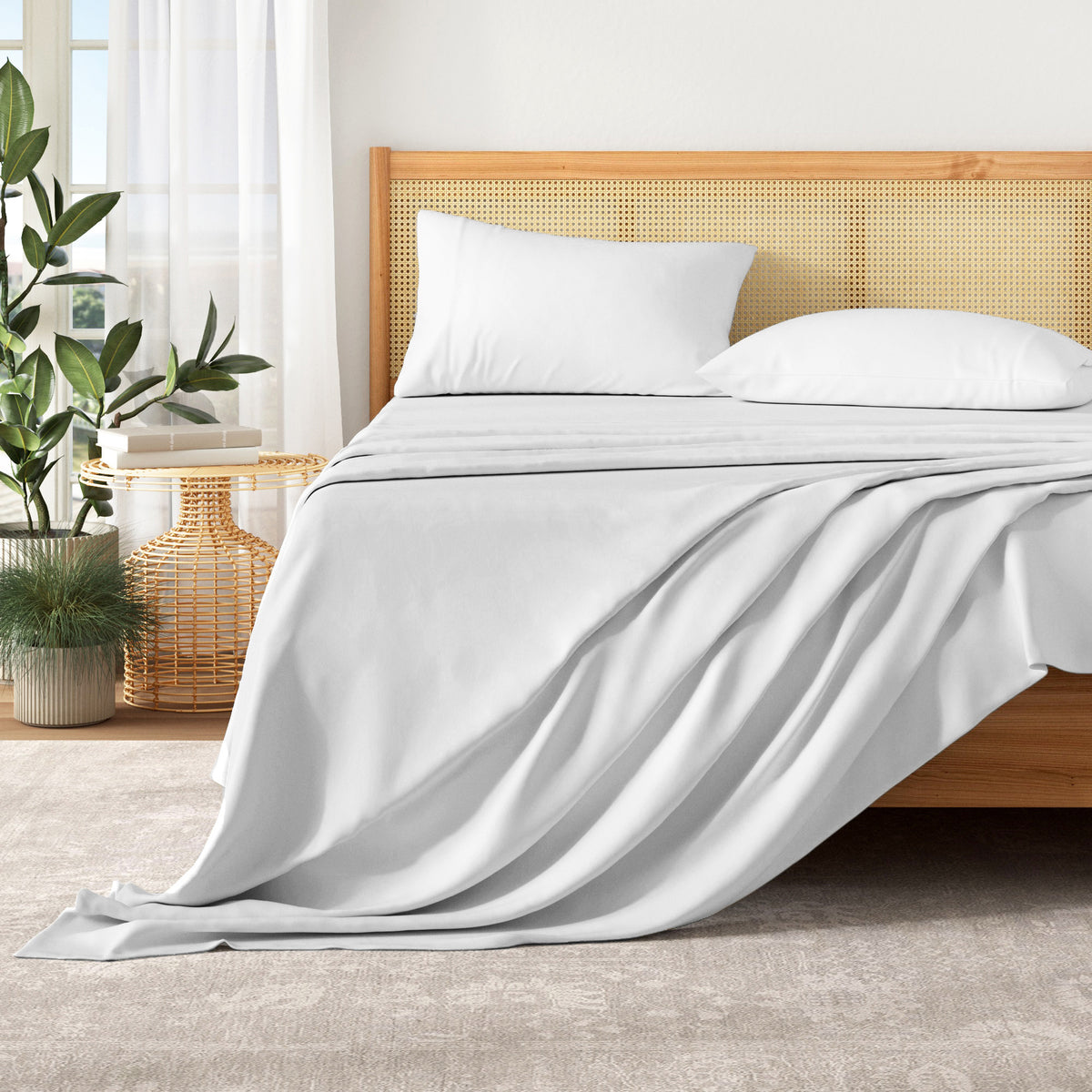 Patina Vie Maison Pre-Washed Microfiber Ultra-Soft Solid Bed Sheet Set